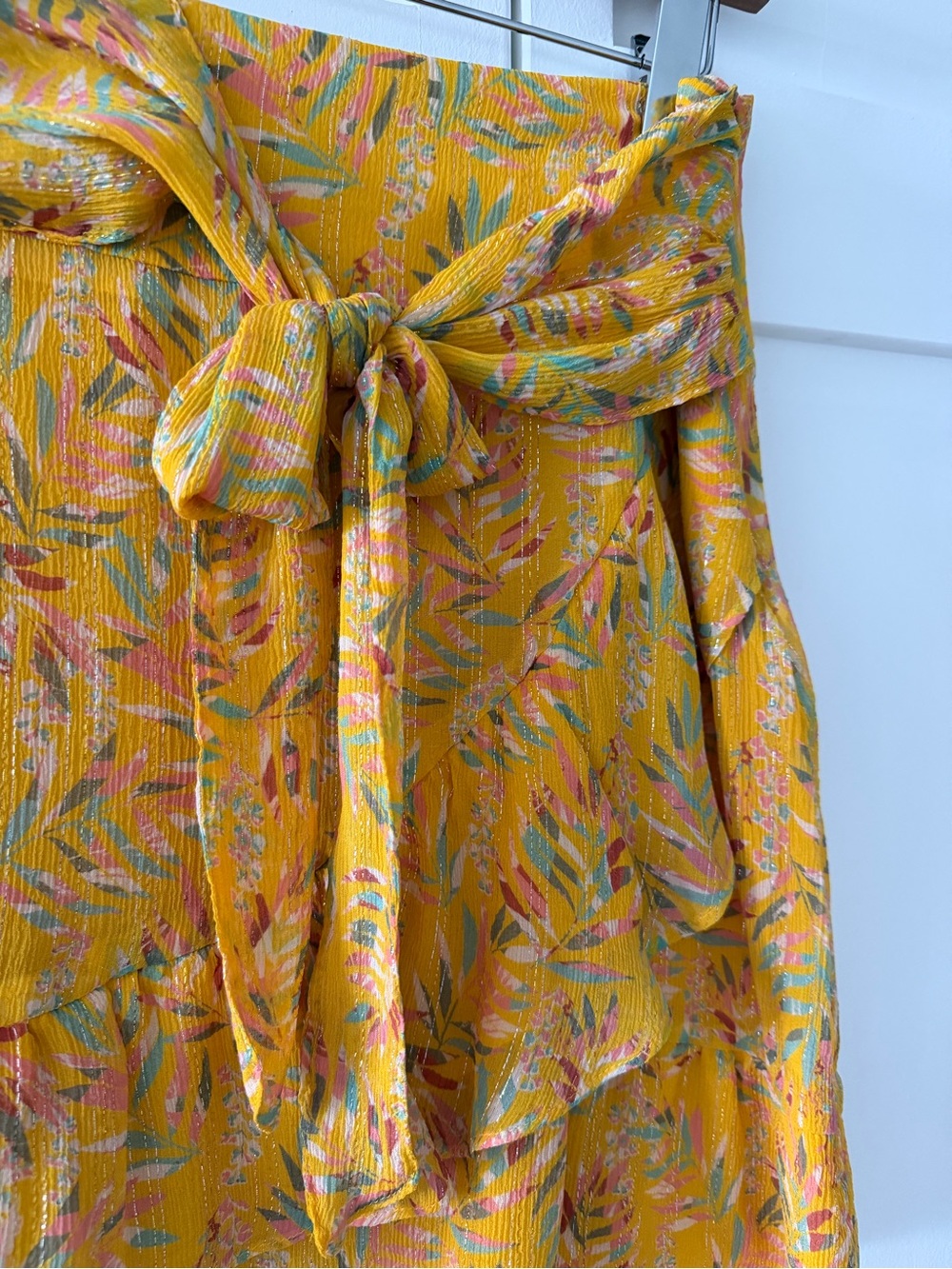 Sezane Silk Metallic Floral Mini Skirt Yellow Tie Front size FR 40/ US 6-8 - Picture 6 of 14